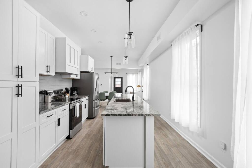 Cozysuites 3Br Arsenal Heights Indy Индианаполис Экстерьер фото