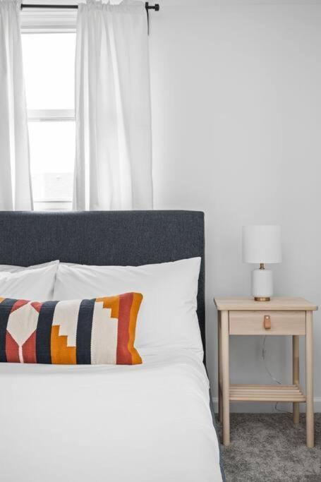 Cozysuites 3Br Arsenal Heights Indy Индианаполис Экстерьер фото